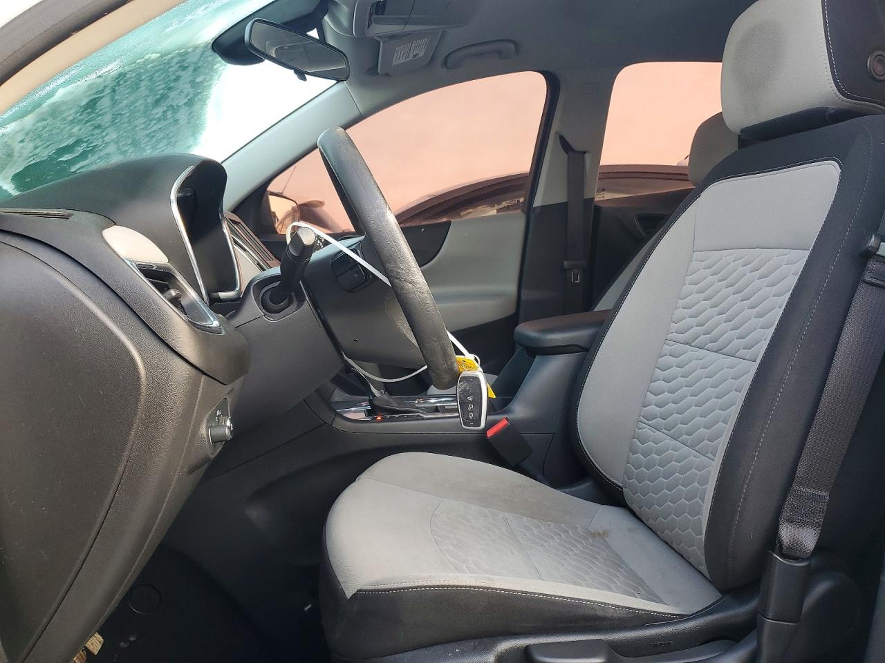 2021 CHEVROLET EQUINOX LS photo 13