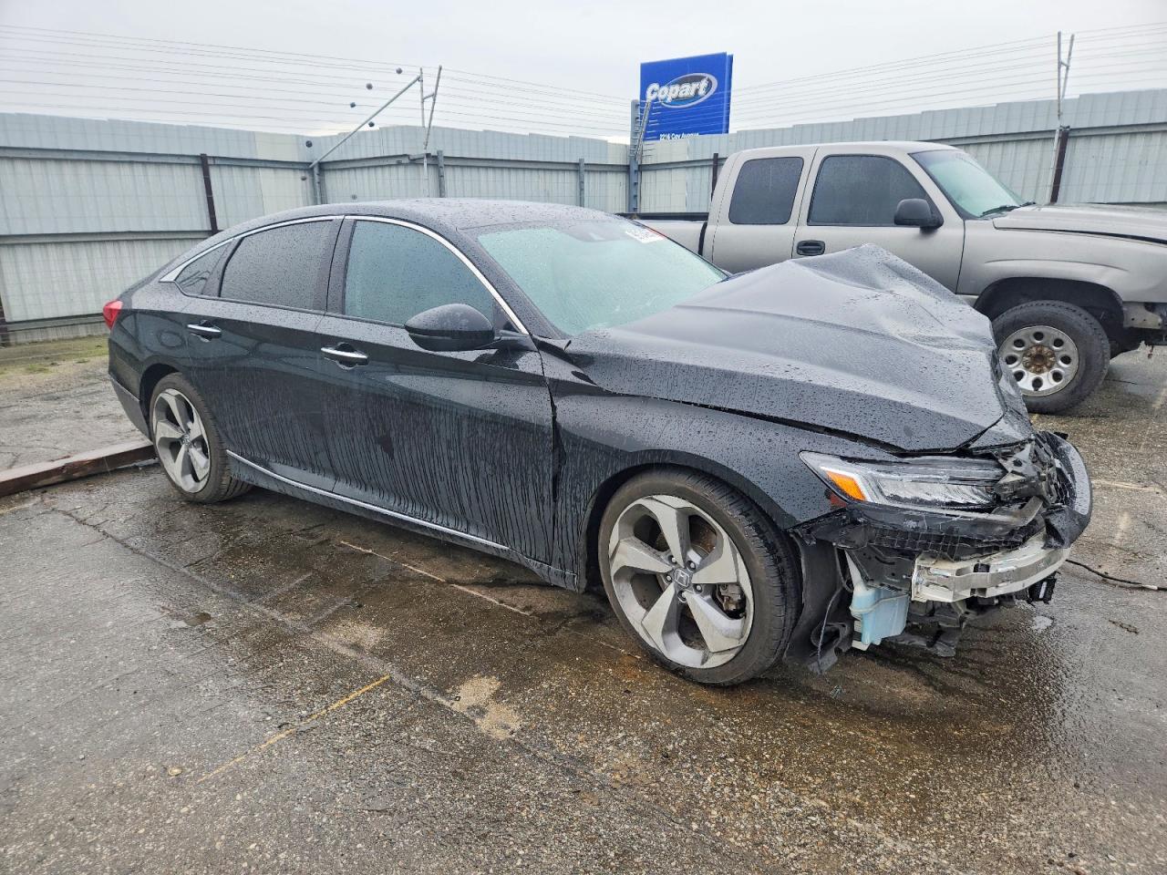 2018 HONDA ACCORD TOURING photo 4