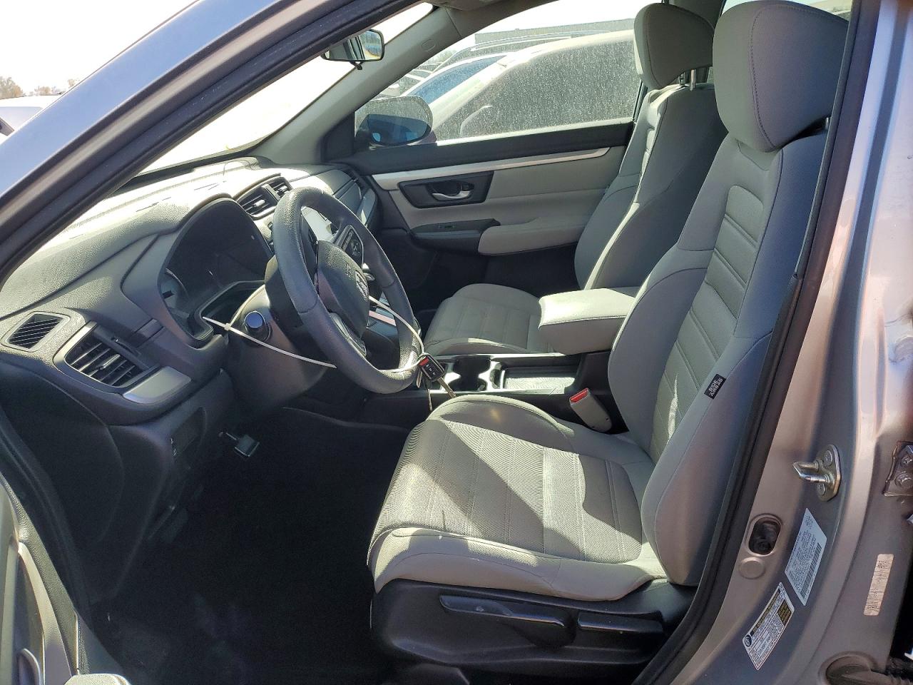 2017 HONDA CR-V LX photo 7