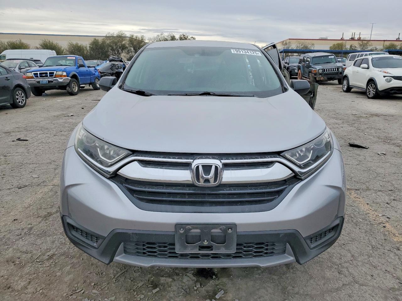 2017 HONDA CR-V LX photo 5