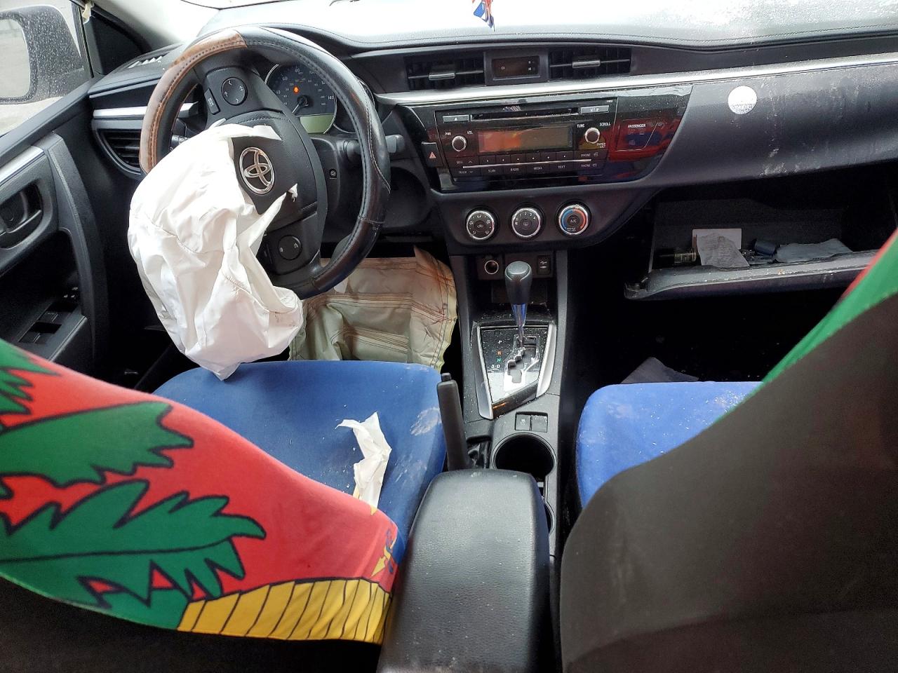 2015 TOYOTA COROLLA L photo 8