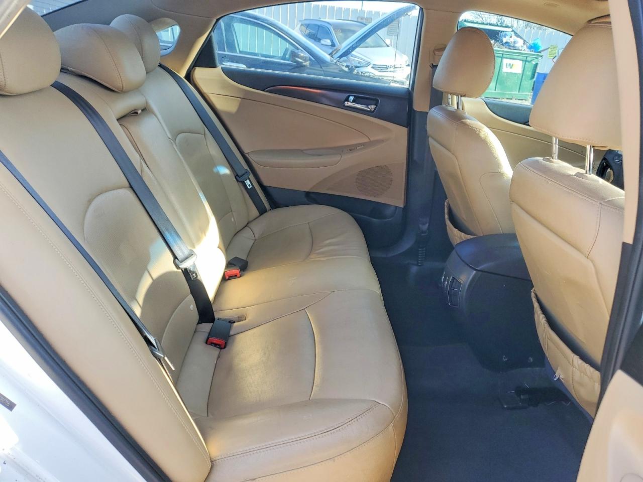 2012 HYUNDAI SONATA SE photo 10