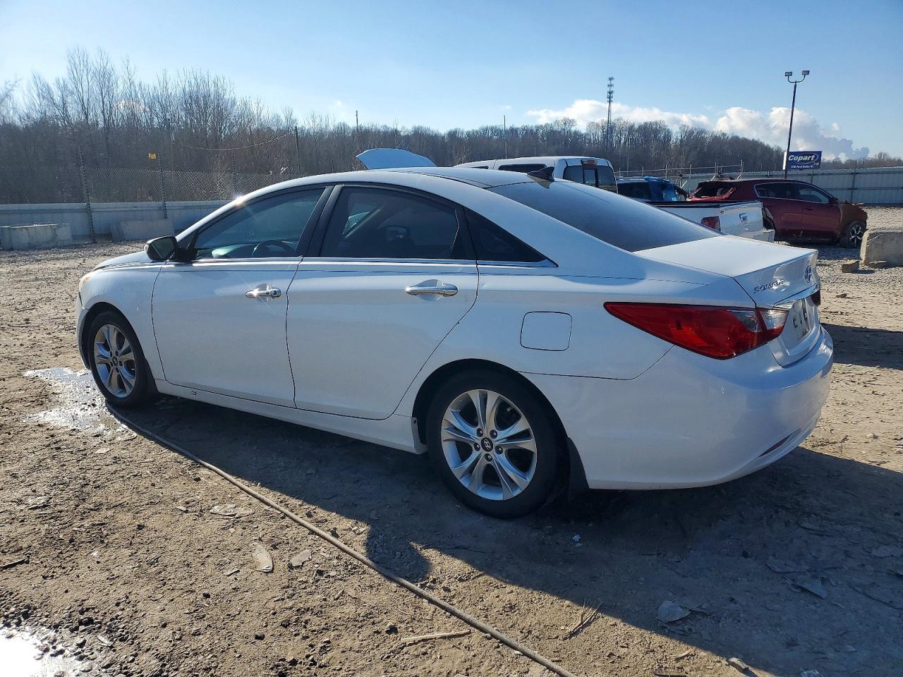 2012 HYUNDAI SONATA SE photo 2