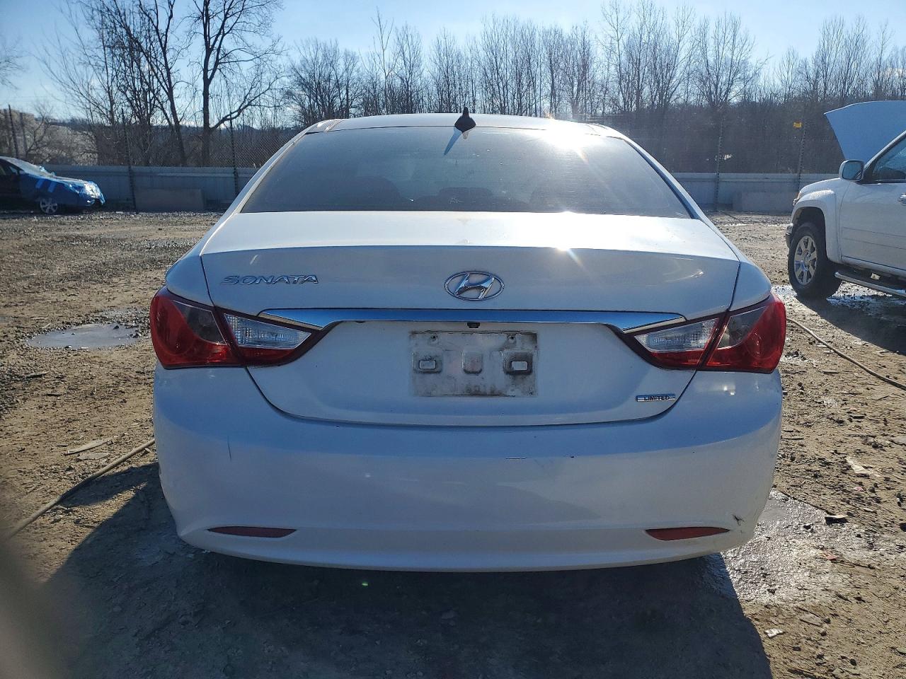 2012 HYUNDAI SONATA SE photo 6