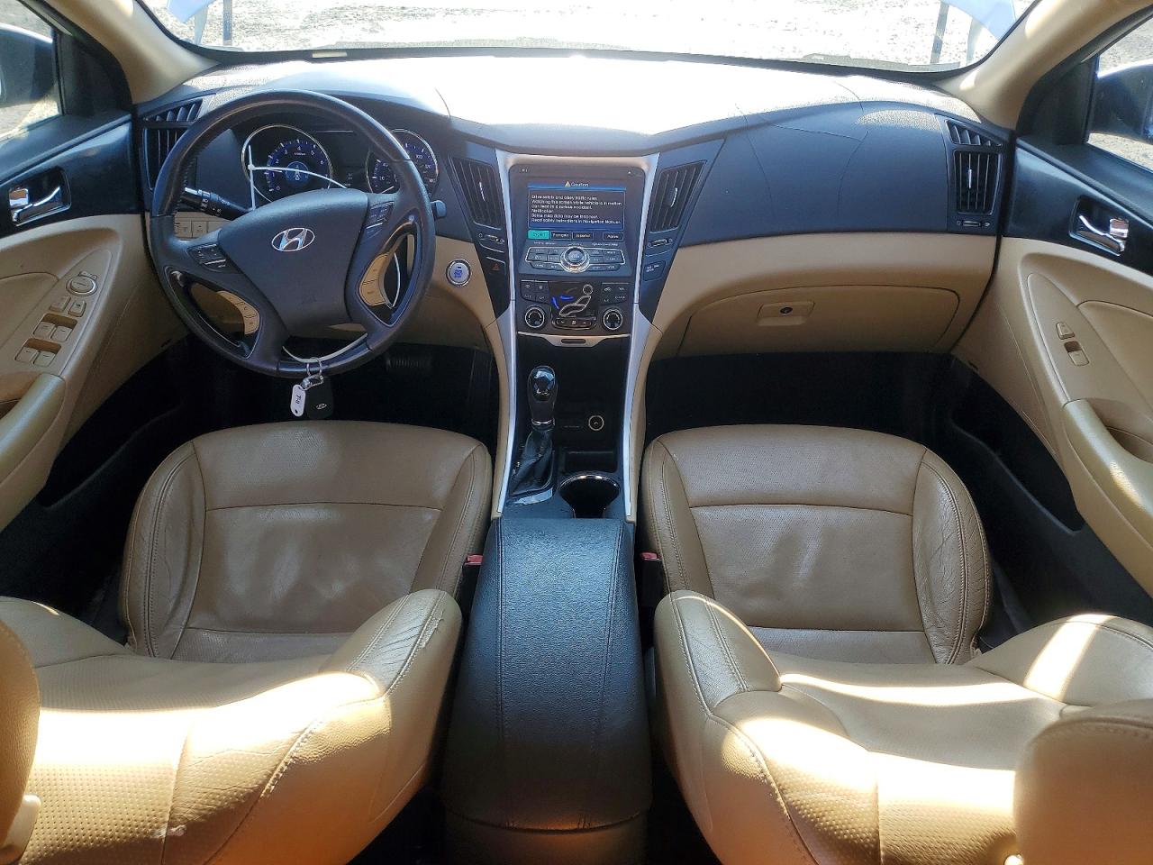 2012 HYUNDAI SONATA SE photo 8