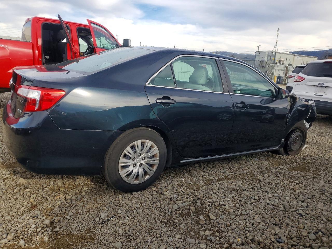 2014 TOYOTA CAMRY HYBRID photo 3