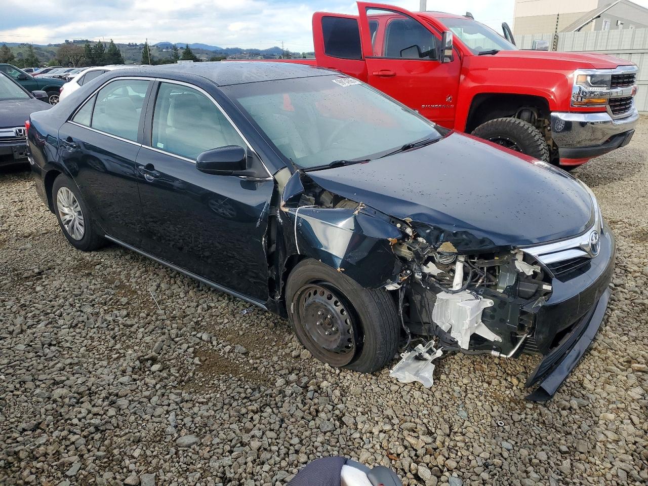 2014 TOYOTA CAMRY HYBRID photo 4