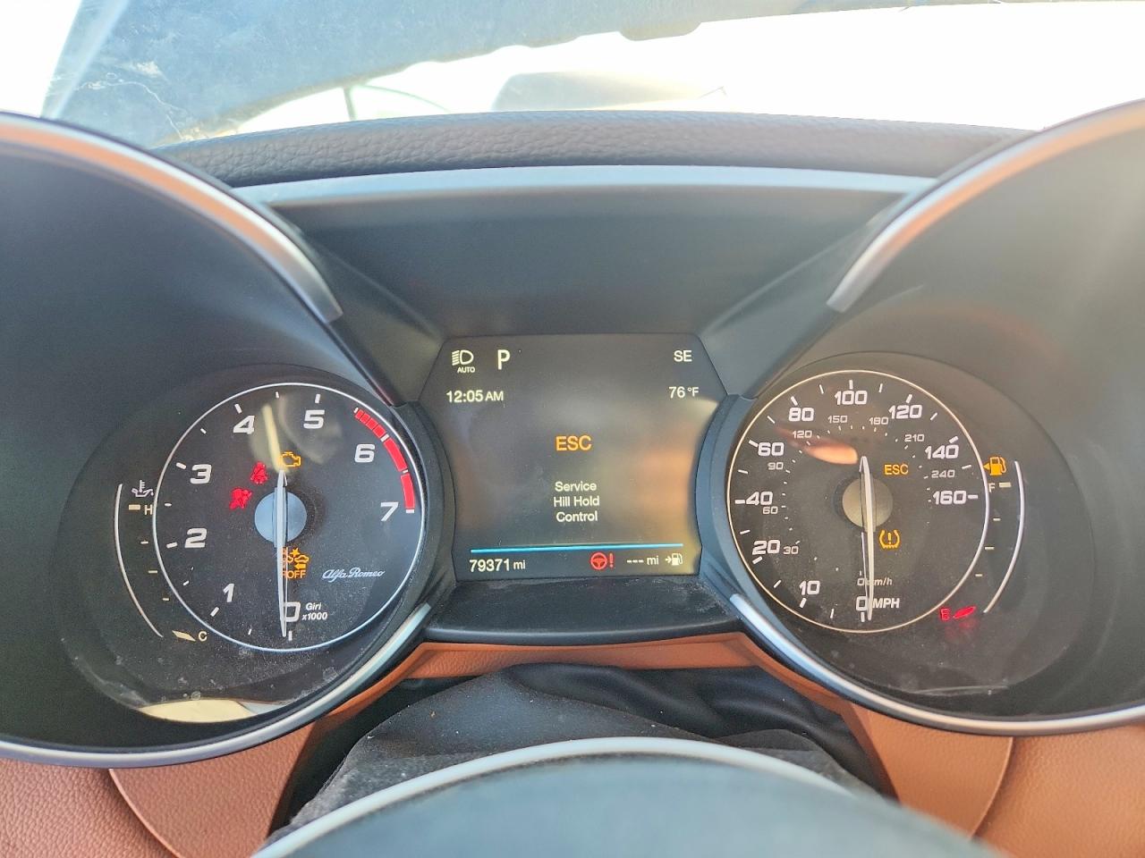 2019 ALFA ROMEO GIULIA TI photo 9