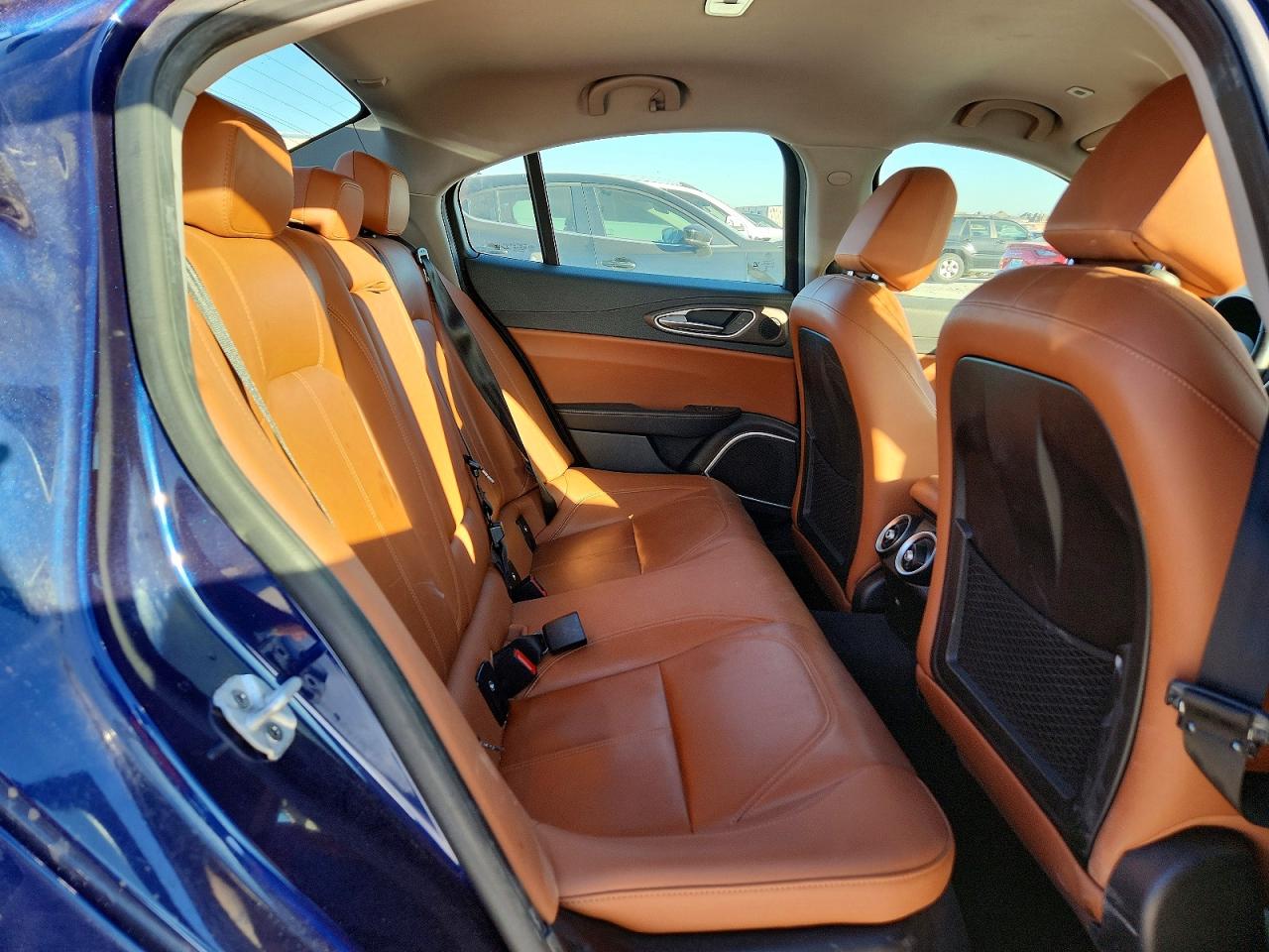 2019 ALFA ROMEO GIULIA TI photo 10