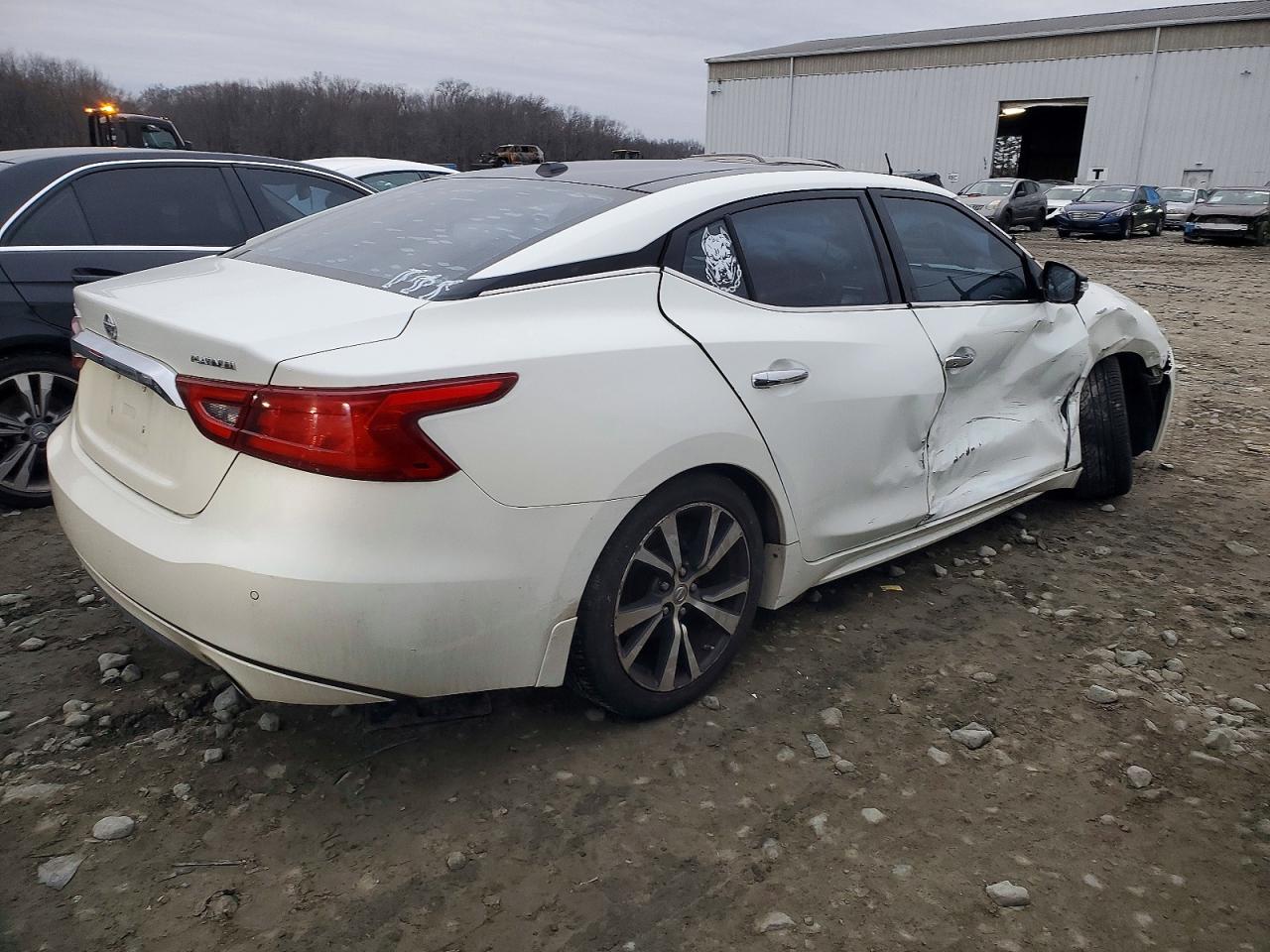 2017 NISSAN MAXIMA 3.5S photo 3