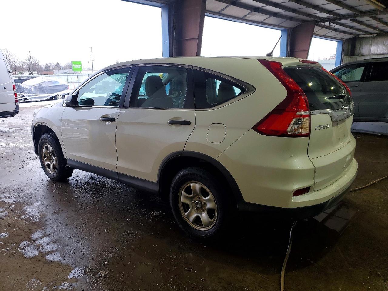2015 HONDA CR-V LX photo 2