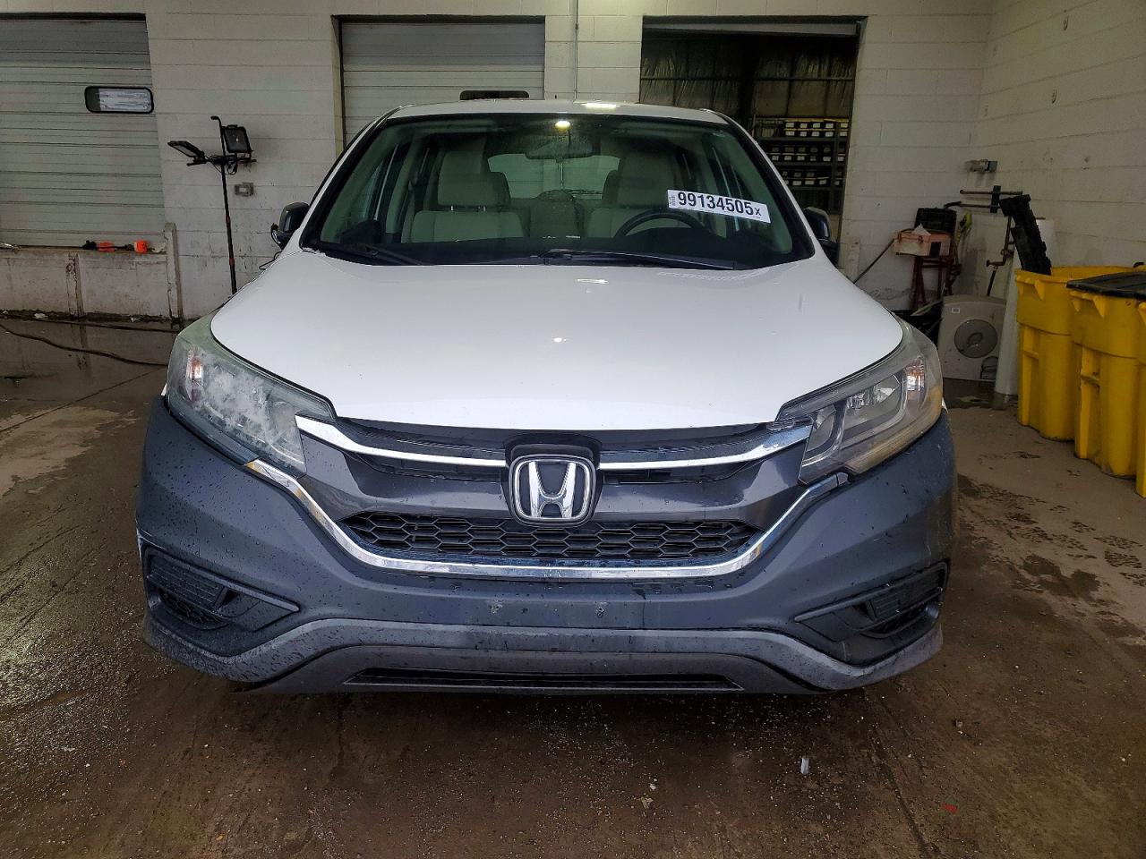 2015 HONDA CR-V LX photo 5