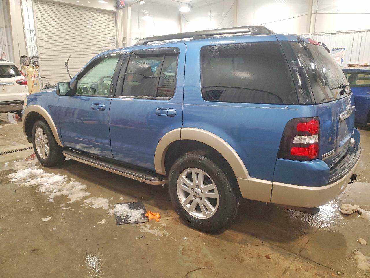 2009 FORD EXPLORER EDDIE BAUER photo 2