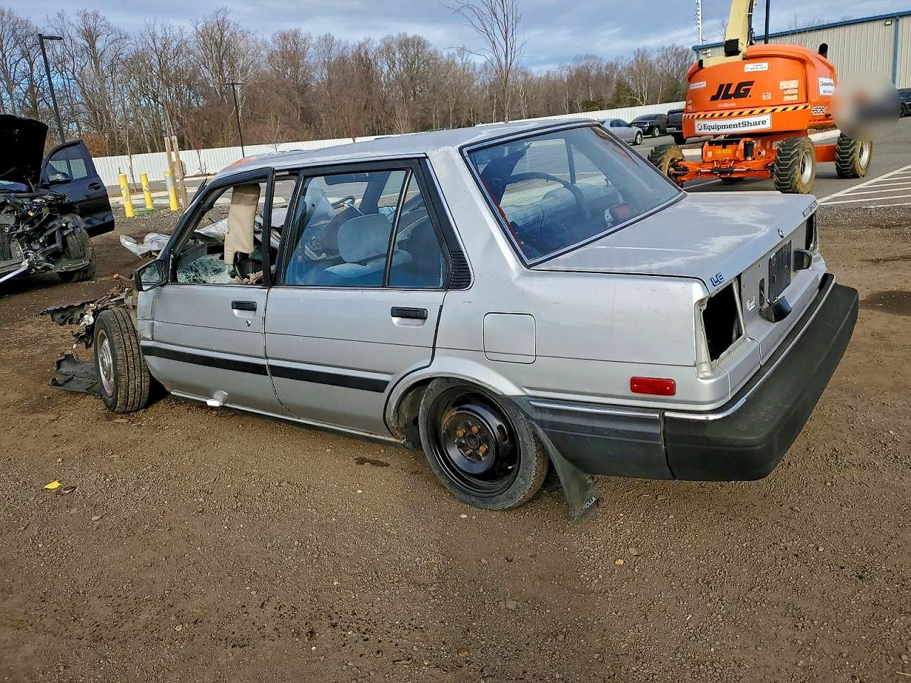 1986 TOYOTA COROLLA LE photo 2