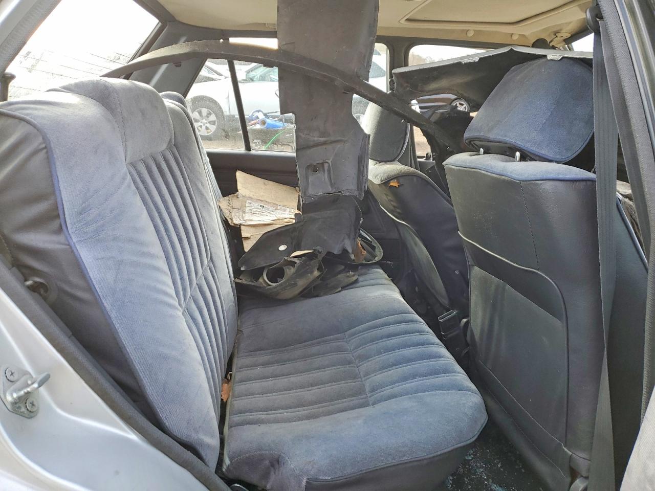 1986 TOYOTA COROLLA LE photo 10