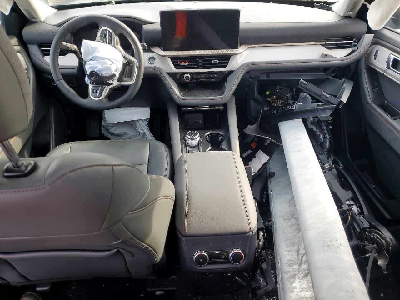 2025 FORD EXPLORER ACTIVE photo 8