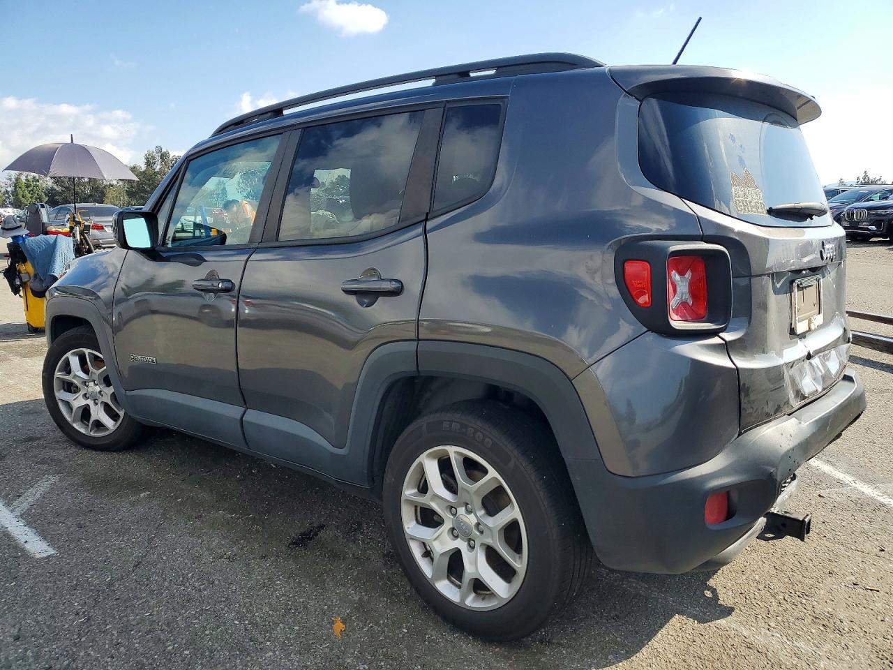 2017 JEEP RENEGADE LATITUDE photo 2