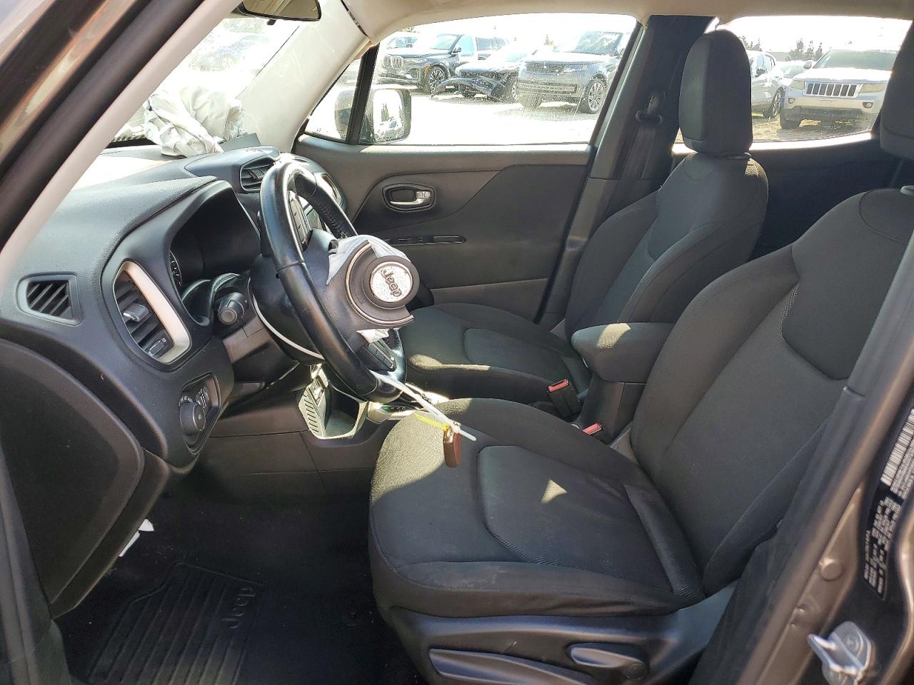 2017 JEEP RENEGADE LATITUDE photo 7