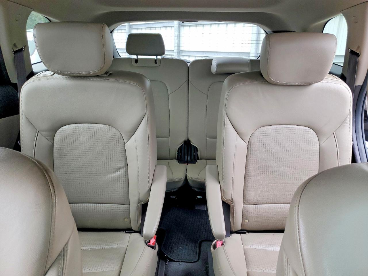 2014 HYUNDAI SANTA FE GLS photo 10