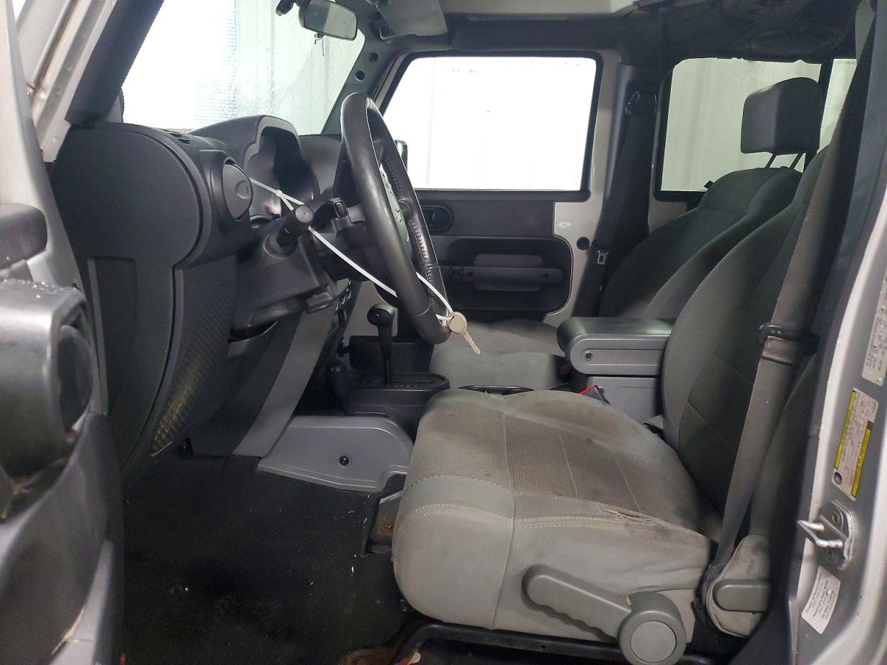 2007 JEEP WRANGLER SAHARA photo 7