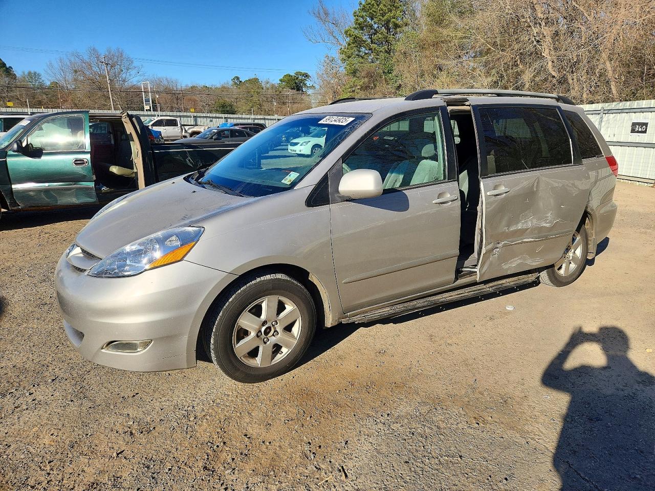 2007 TOYOTA SIENNA