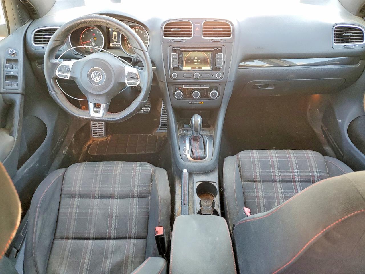 2012 VOLKSWAGEN GTI photo 8