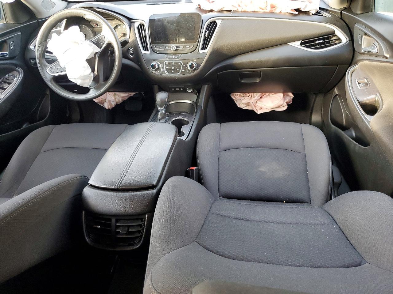 2022 CHEVROLET MALIBU LT photo 8