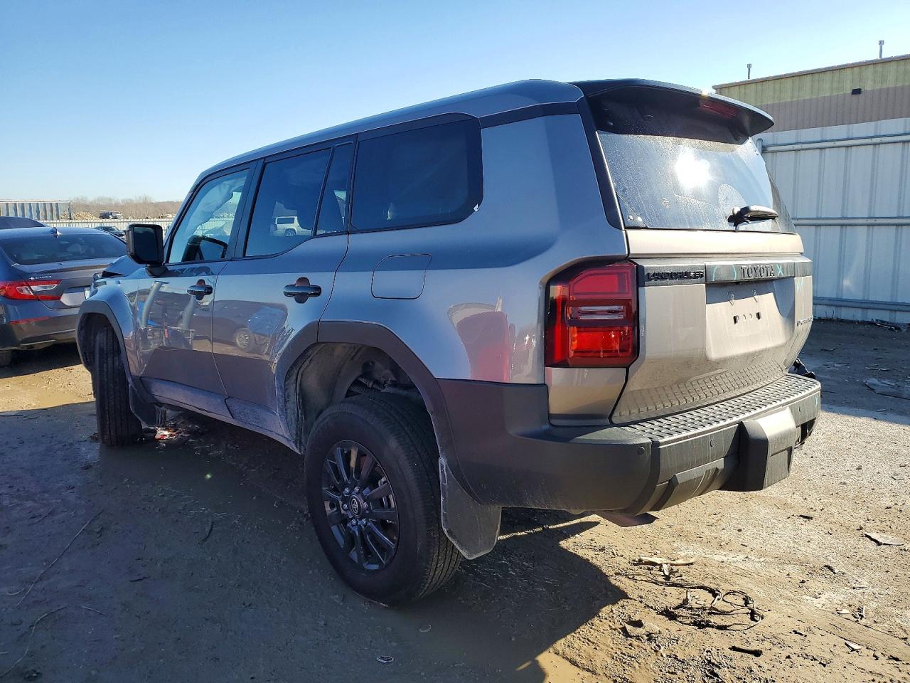2025 TOYOTA LAND CRUISER BASE photo 3