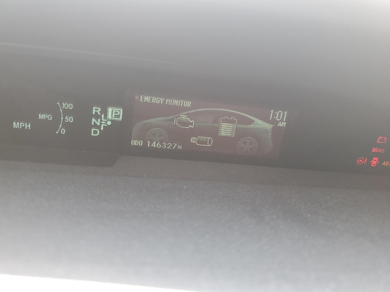 2015 TOYOTA PRIUS photo 9