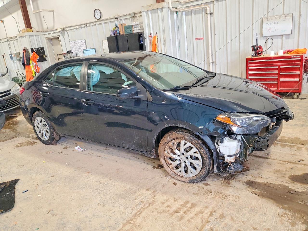 2017 TOYOTA COROLLA LE photo 4