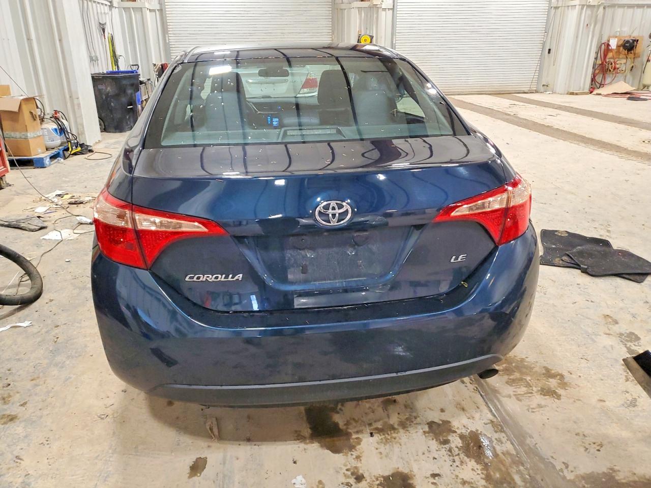 2017 TOYOTA COROLLA LE photo 6