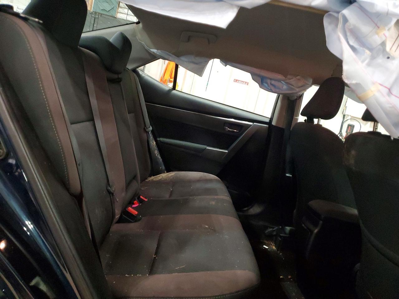 2017 TOYOTA COROLLA LE photo 10