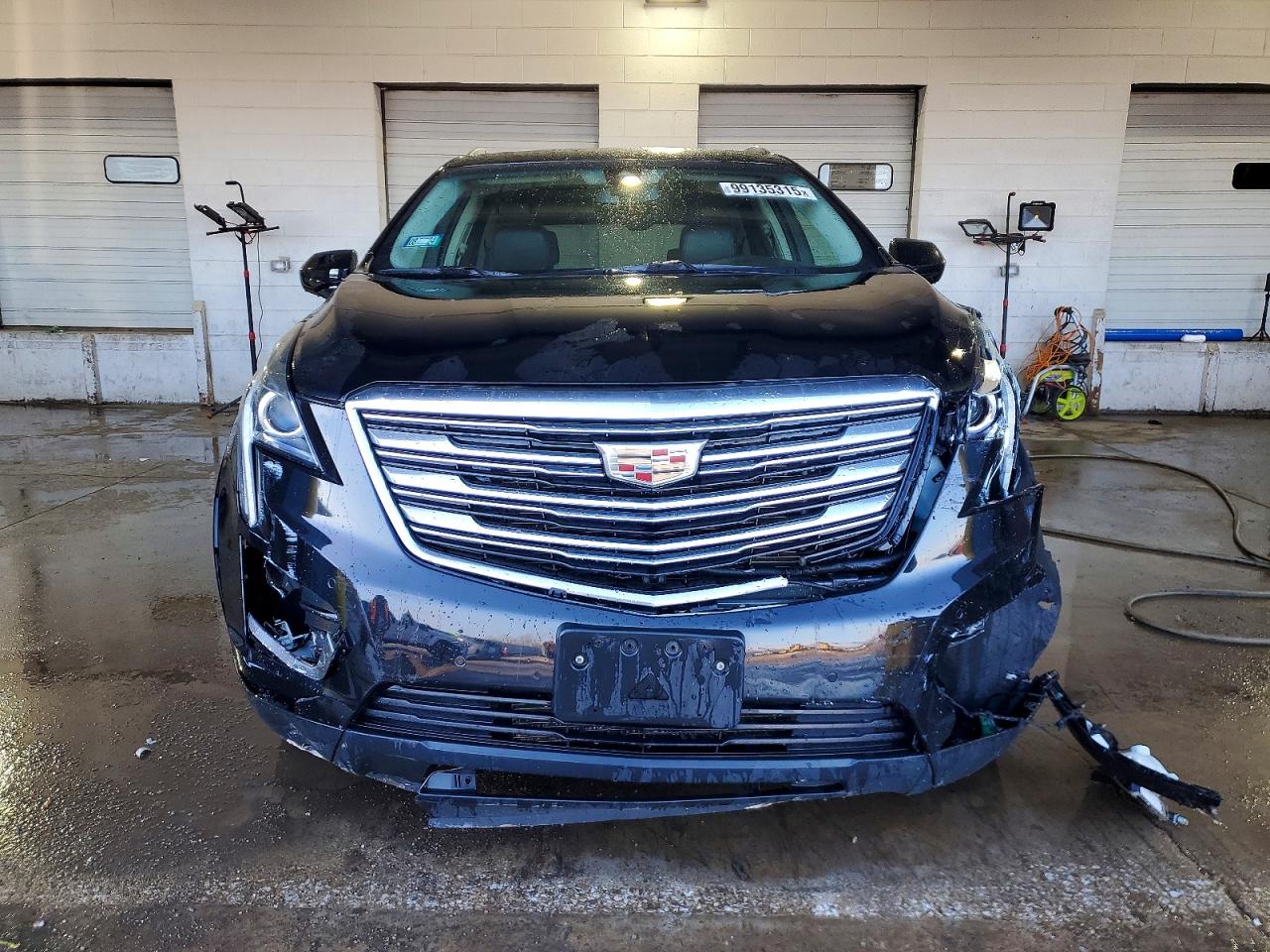 2017 CADILLAC XT5 LUXURY photo 5