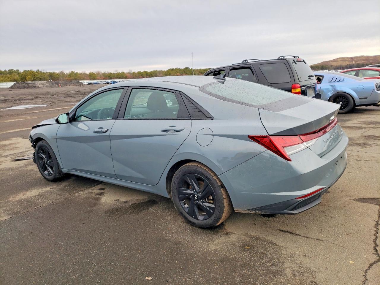 2022 HYUNDAI ELANTRA BLUE photo 2