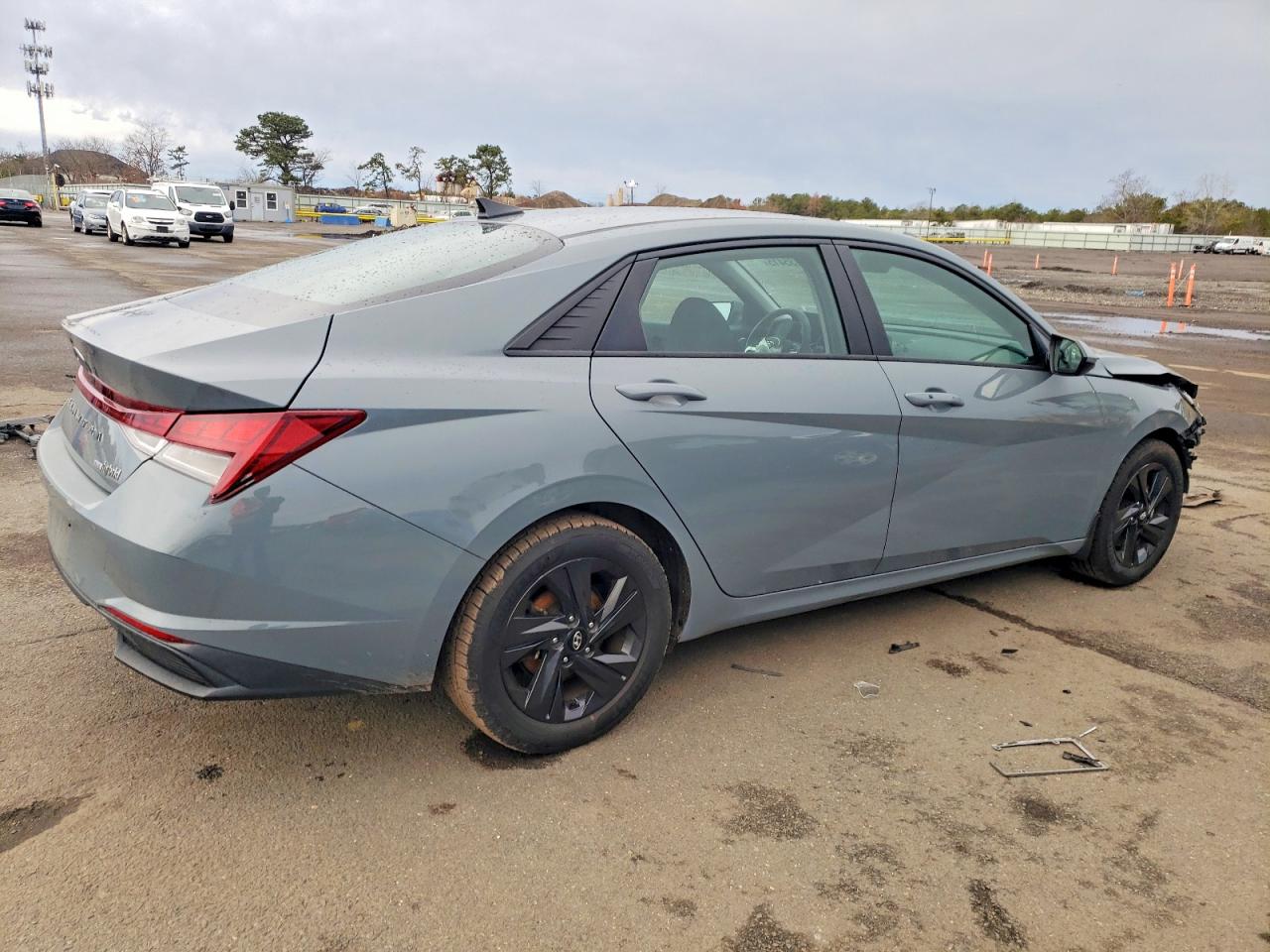 2022 HYUNDAI ELANTRA BLUE photo 3