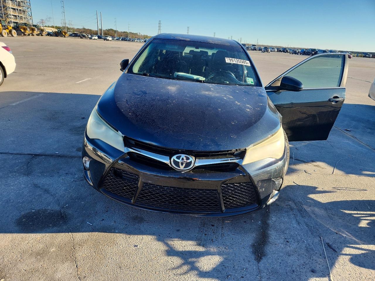 2016 TOYOTA CAMRY LE photo 5