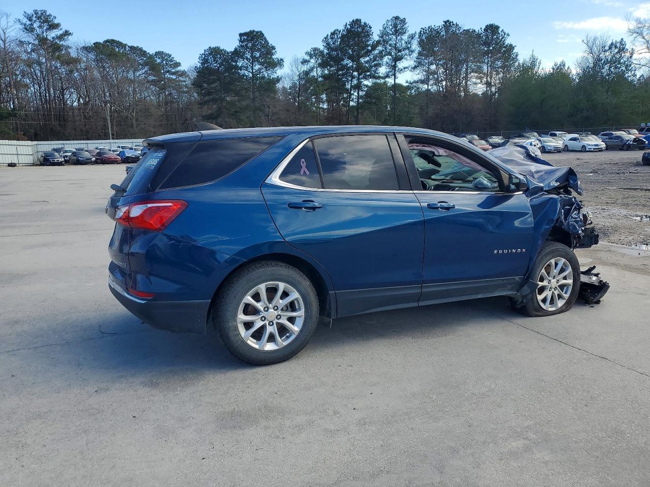 2020 CHEVROLET EQUINOX LT photo 3