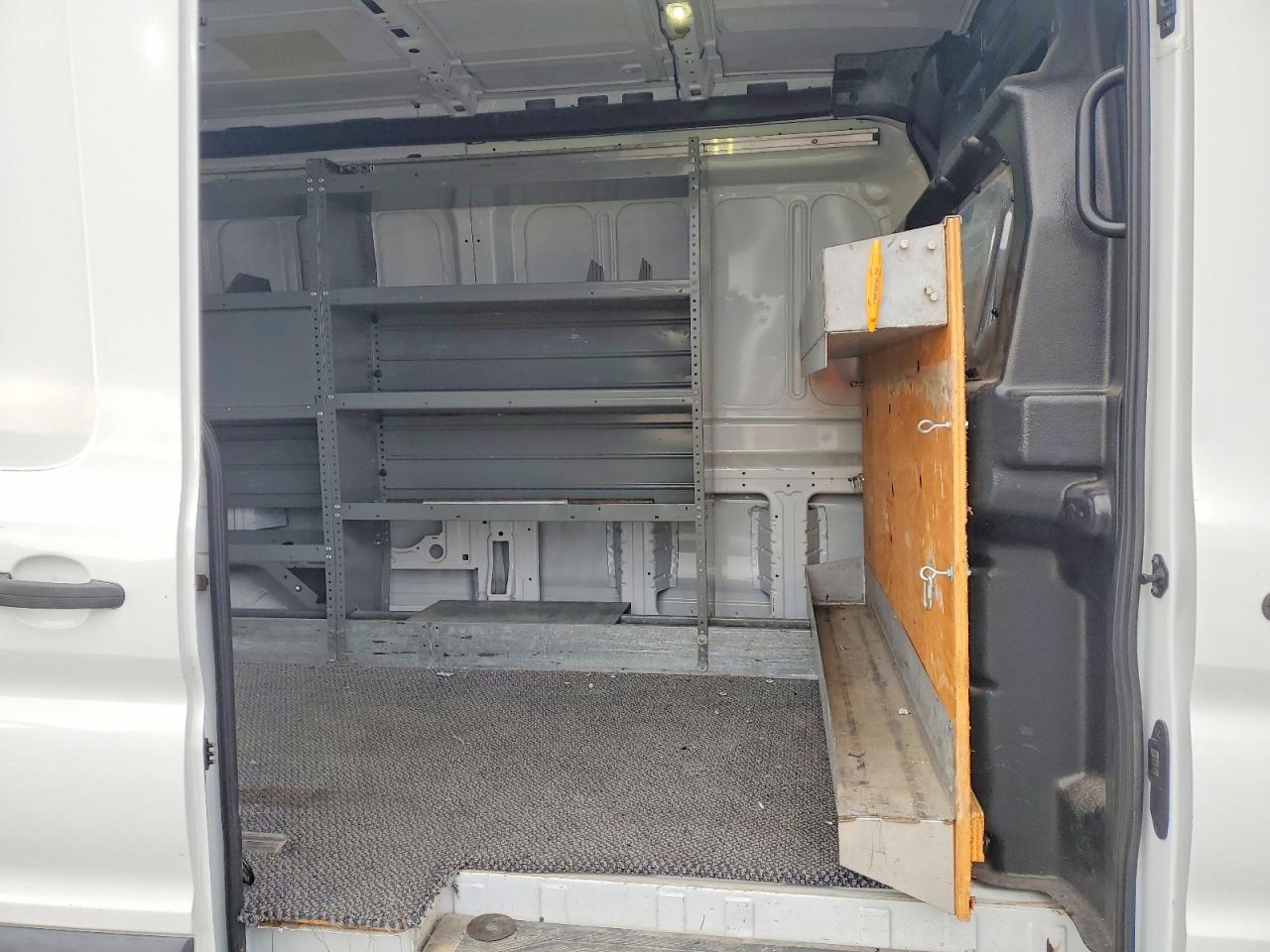 2017 FORD TRANSIT T-250 photo 11