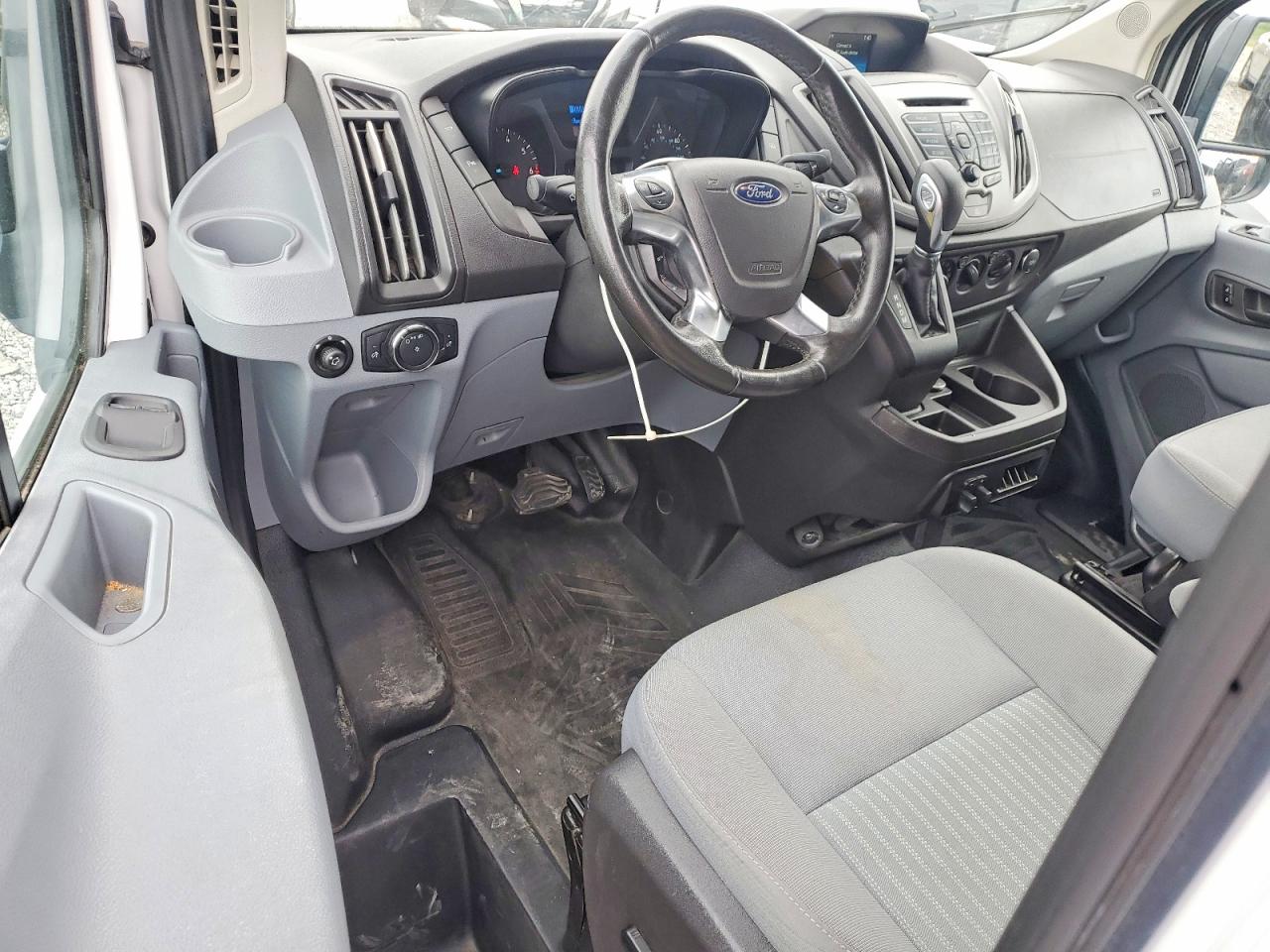2017 FORD TRANSIT T-250 photo 8