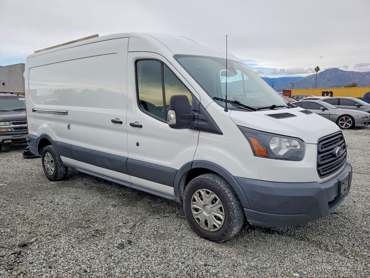 2017 FORD TRANSIT T-250 photo 4