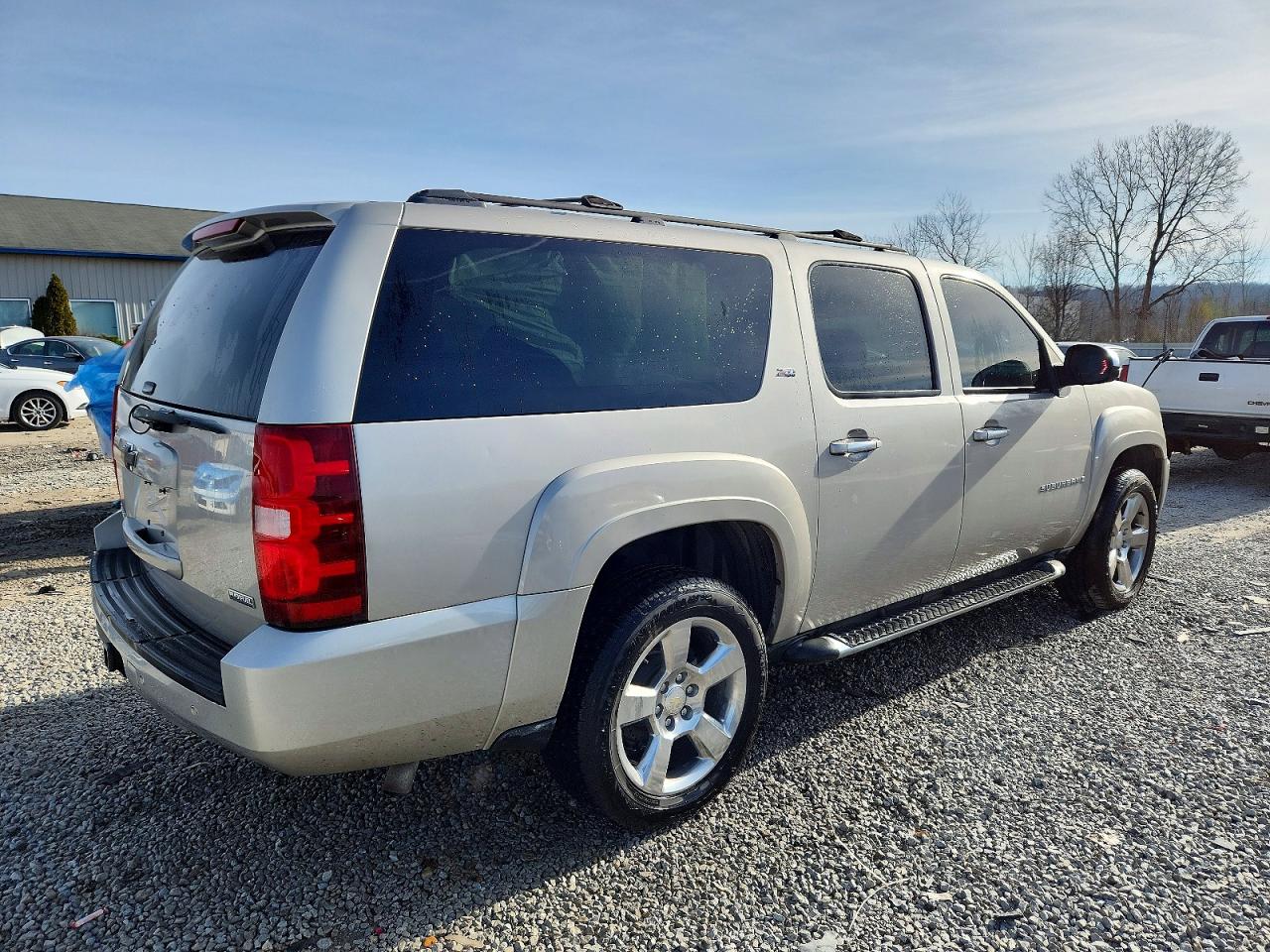 2007 CHEVROLET SUBURBAN K1500 photo 3