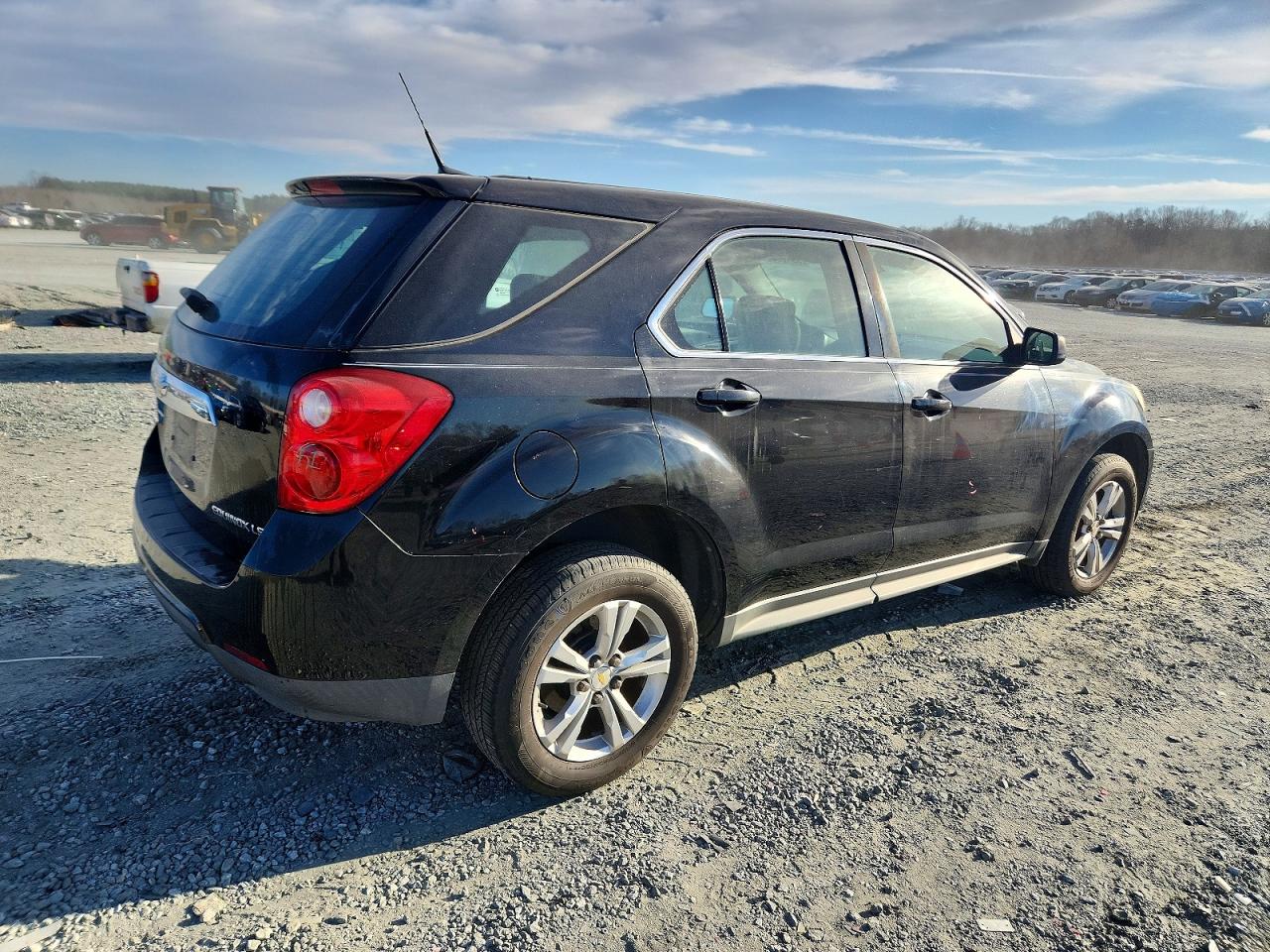 2010 CHEVROLET EQUINOX LS photo 3