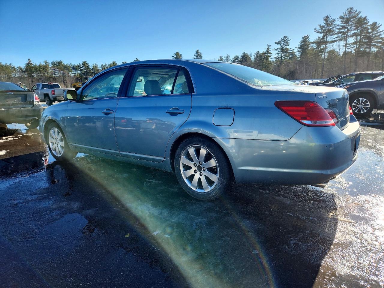 2006 TOYOTA AVALON XL photo 2