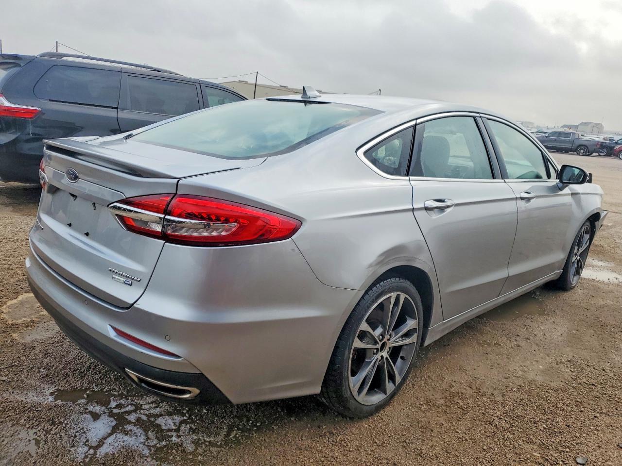 2020 FORD FUSION TITANIUM photo 3