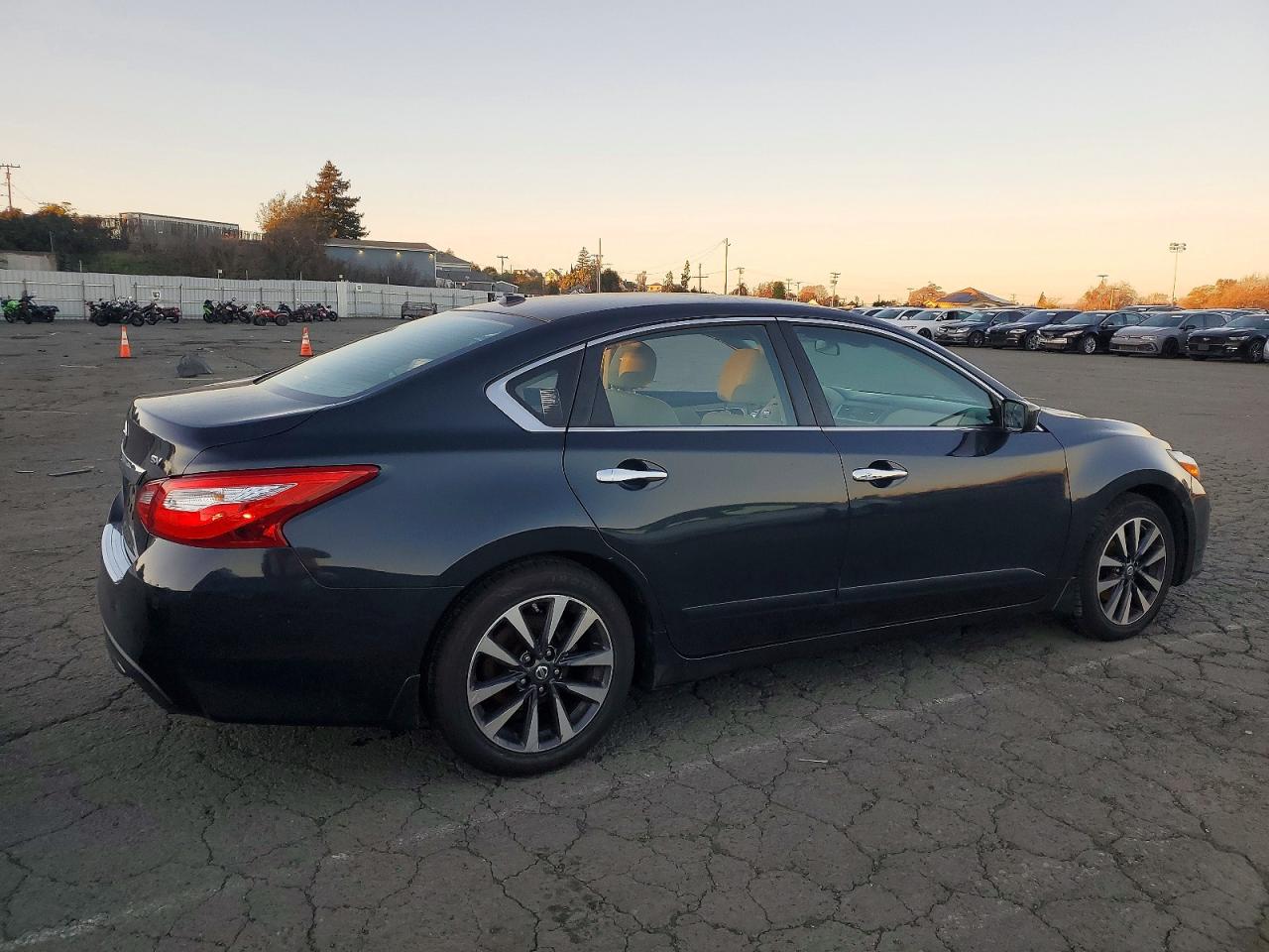2016 NISSAN ALTIMA 2.5 photo 3