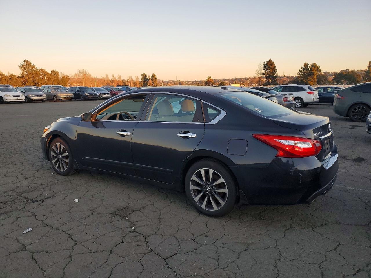 2016 NISSAN ALTIMA 2.5 photo 2