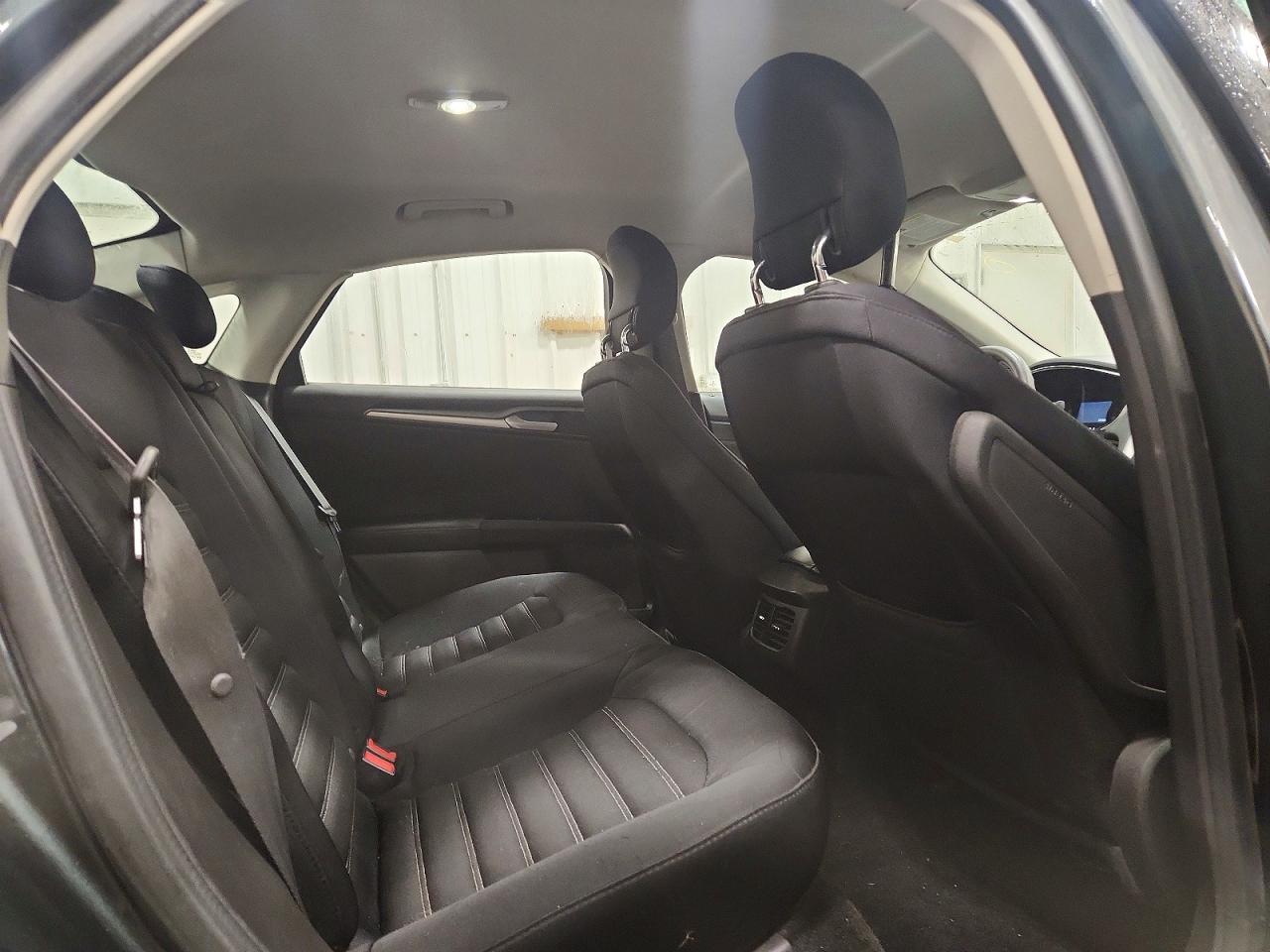 2015 FORD FUSION SE photo 10
