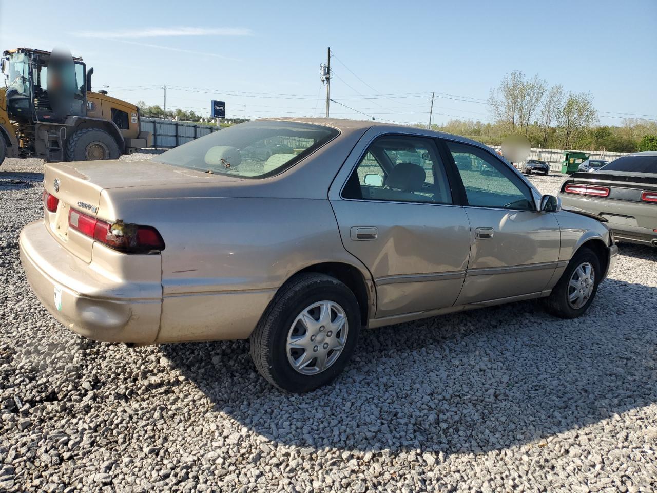 1999 TOYOTA CAMRY LE photo 5
