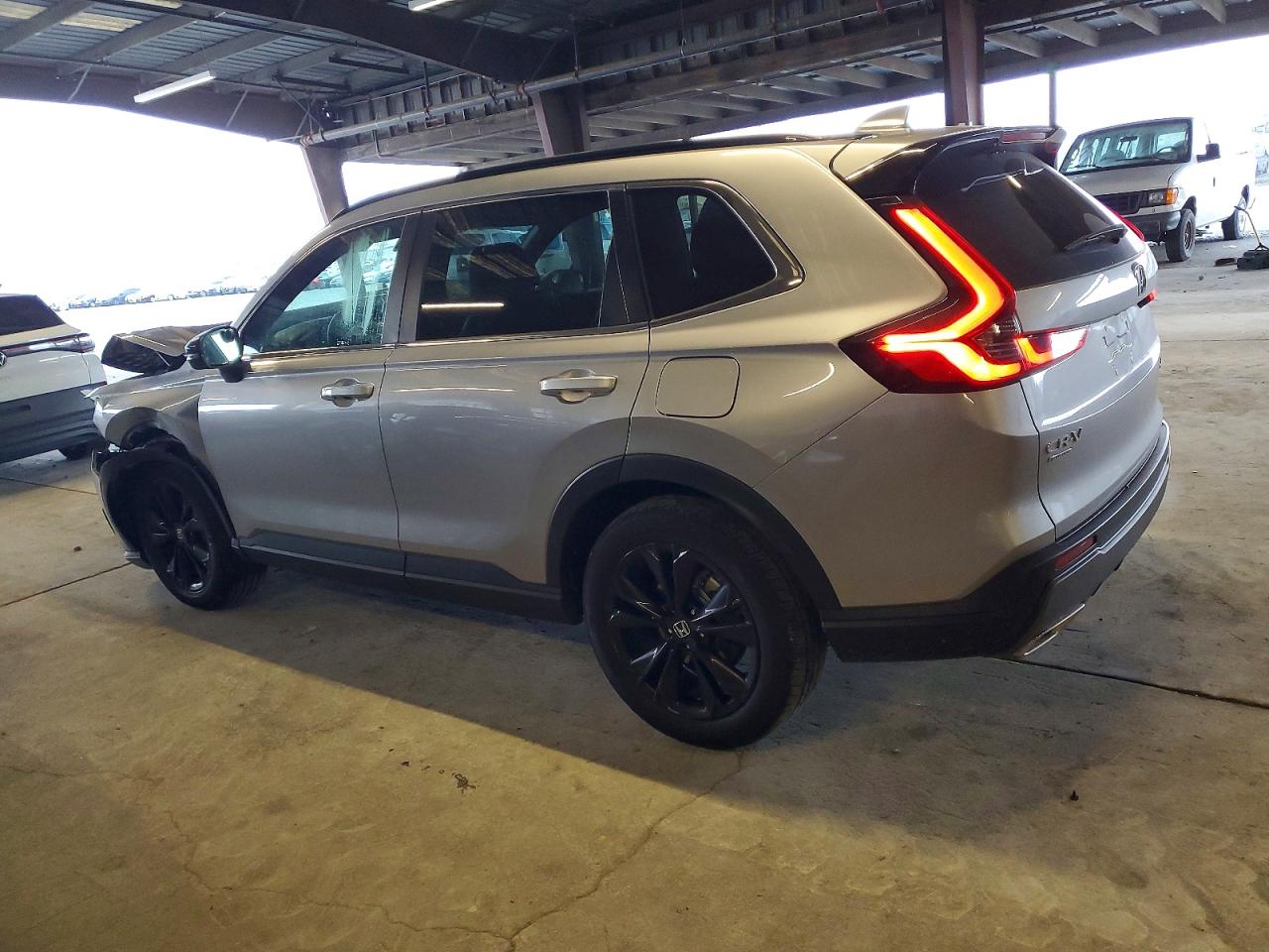 2025 HONDA CR-V SPORT TOURING photo 2