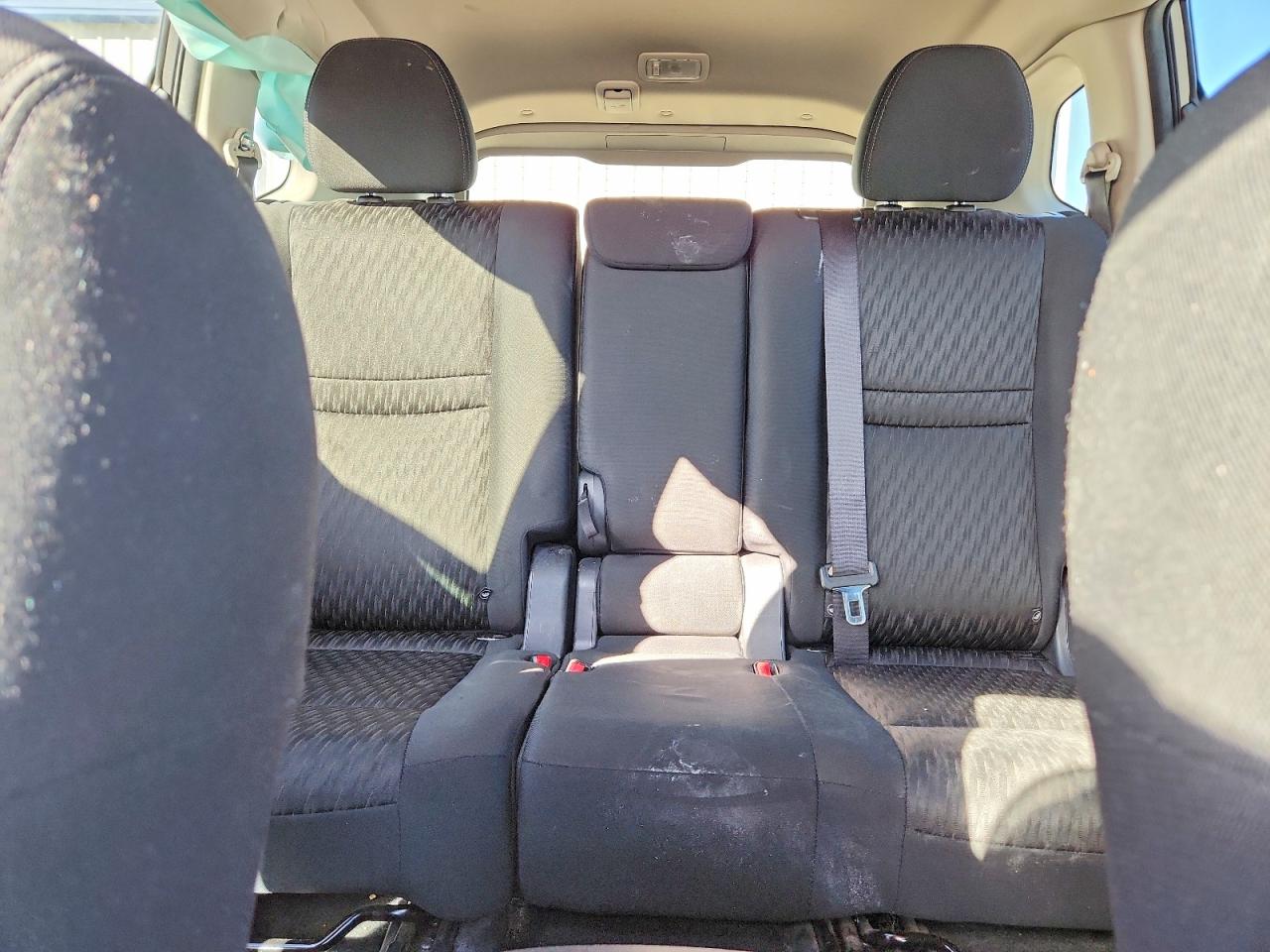 2019 NISSAN ROGUE S photo 10